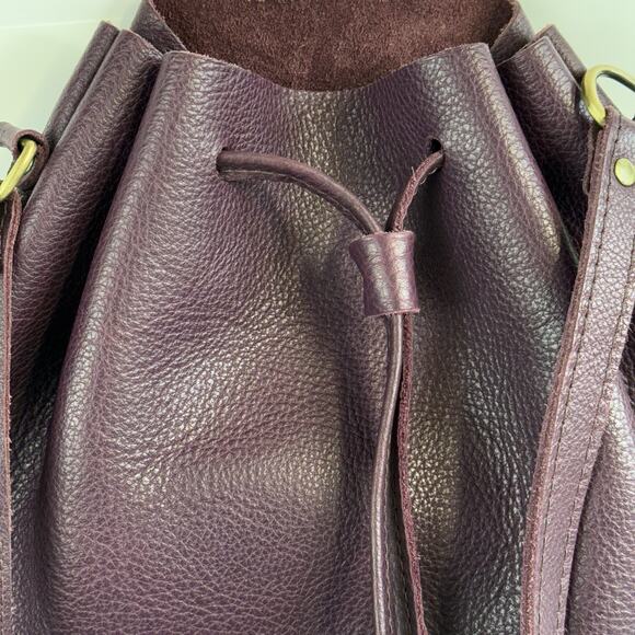 Portland Leather Goods Bucket Bag Purse Crossbody Plum Wine Color Drawstring - Picture 2 of 16